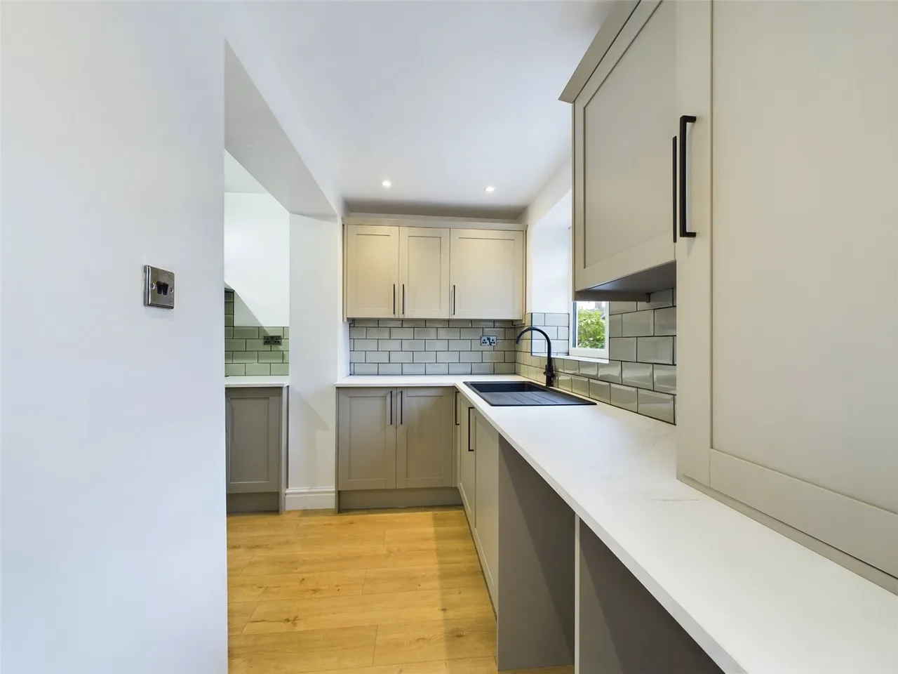 Avondale Drive, Salford, M6 7PD, photo 7