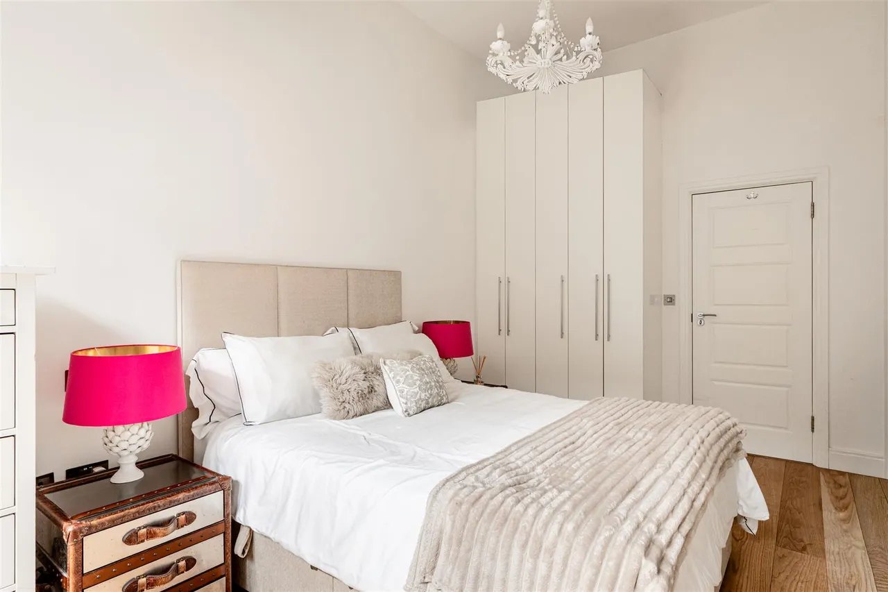Gayford Road, London, W12, photo 15