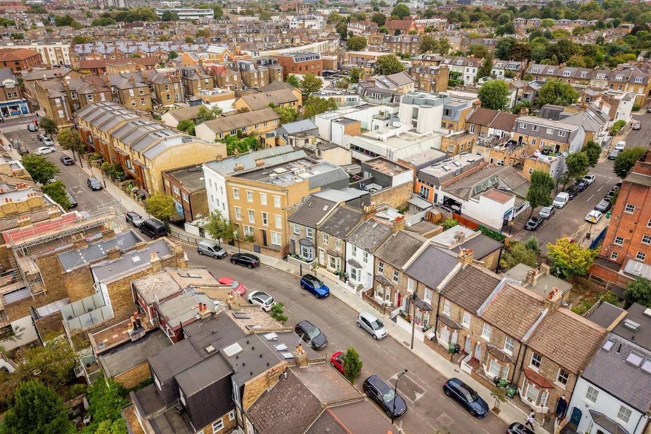 Gayford Road, London, W12, photo 31