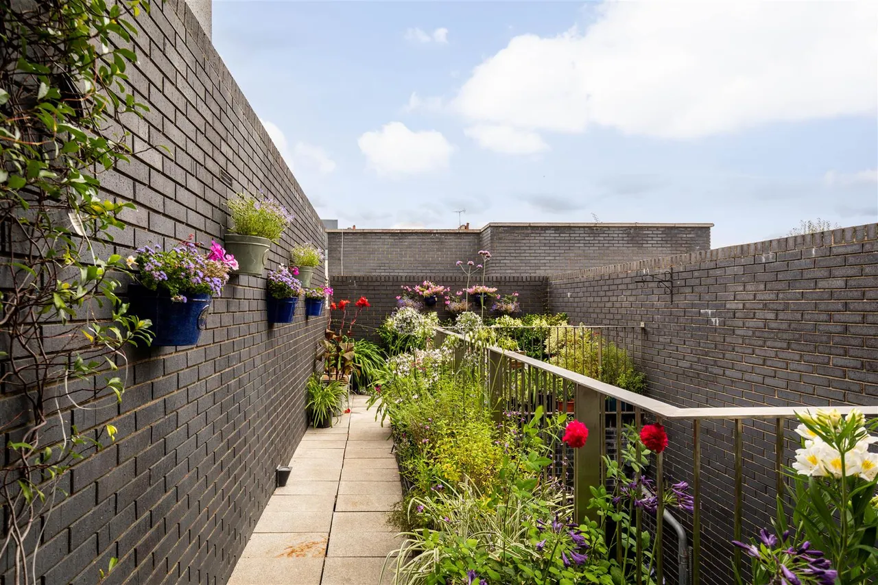 Gayford Road, London, W12, photo 11