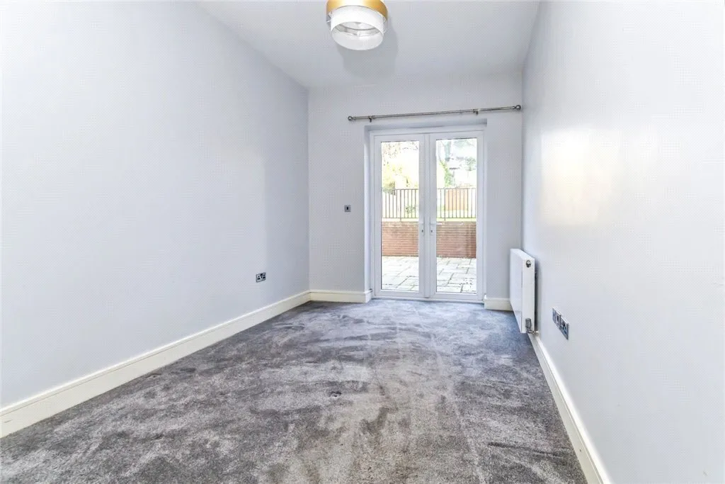 Woodcote Valley Road, Purley, CR8, photo 6