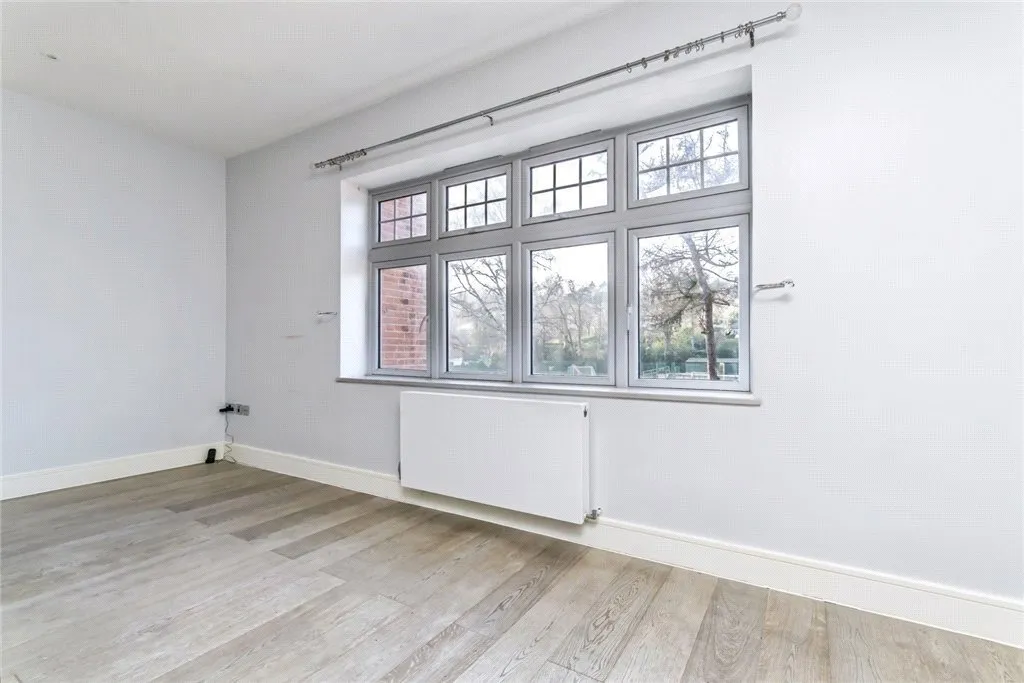 Woodcote Valley Road, Purley, CR8, photo 14