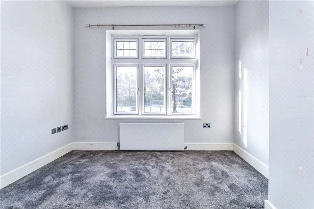 Woodcote Valley Road, Purley, CR8, photo 8