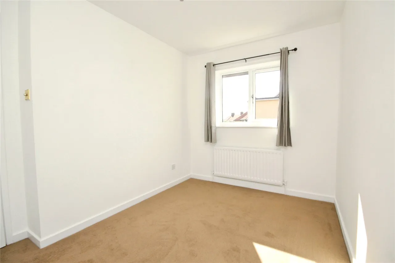 Page Close, Dagenham, RM9, photo 7