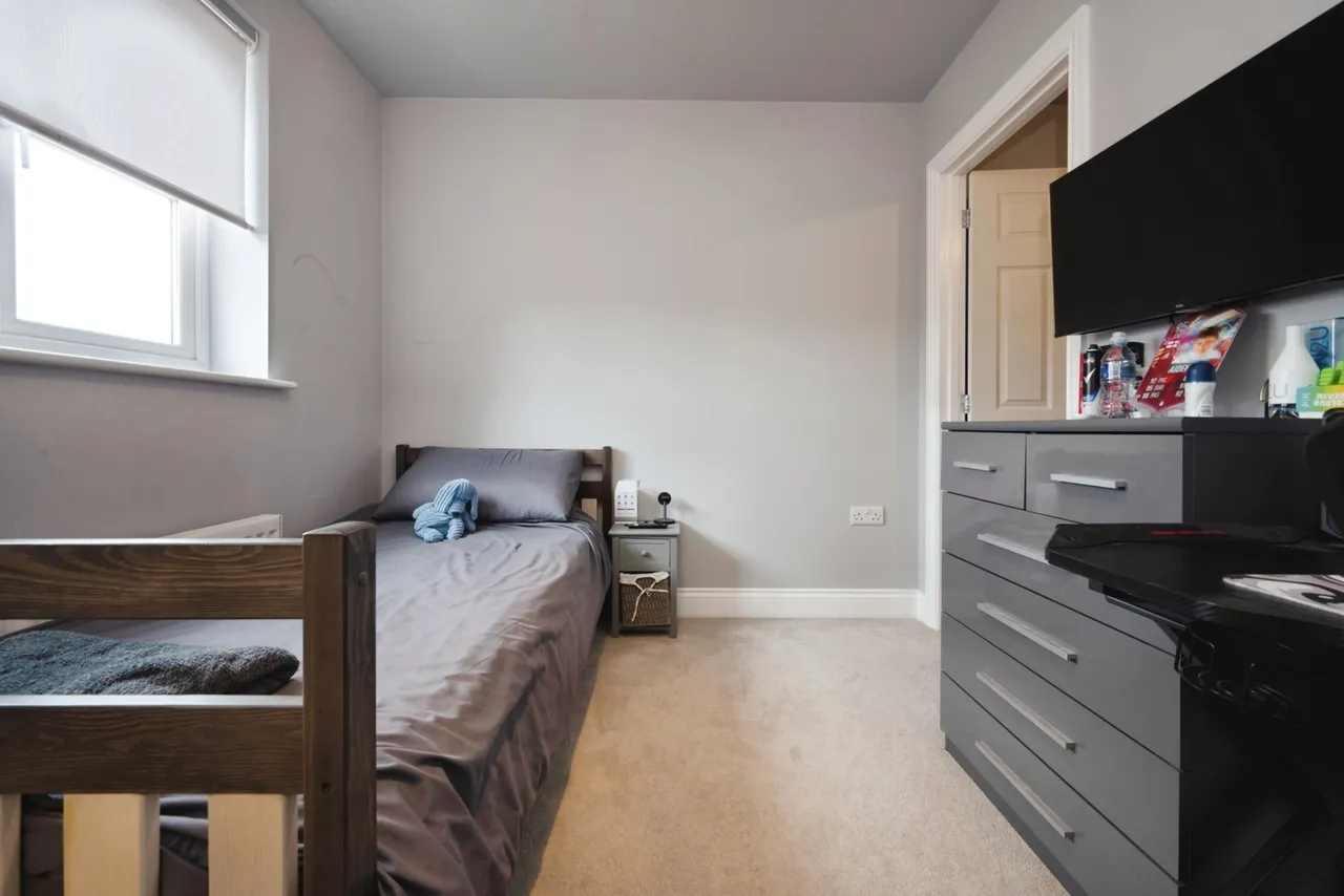 Teal Close, Bedford, MK42, photo 17
