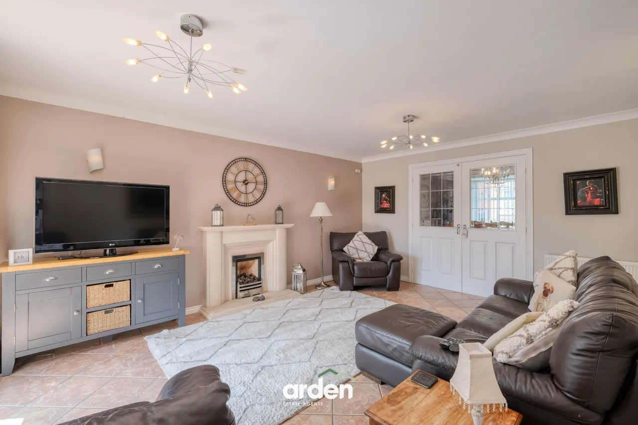 Stoke Road, Bromsgrove, B60, photo 2