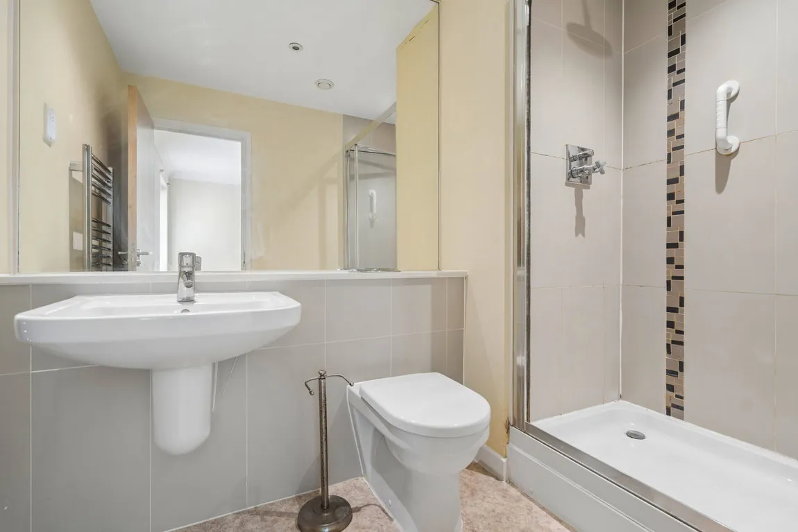 Marsh Road, Pinner, HA5, photo 5
