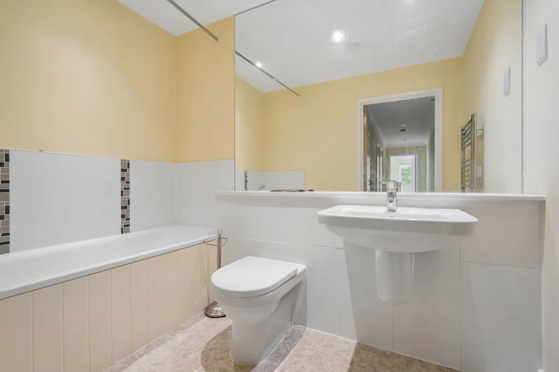 Marsh Road, Pinner, HA5, photo 7