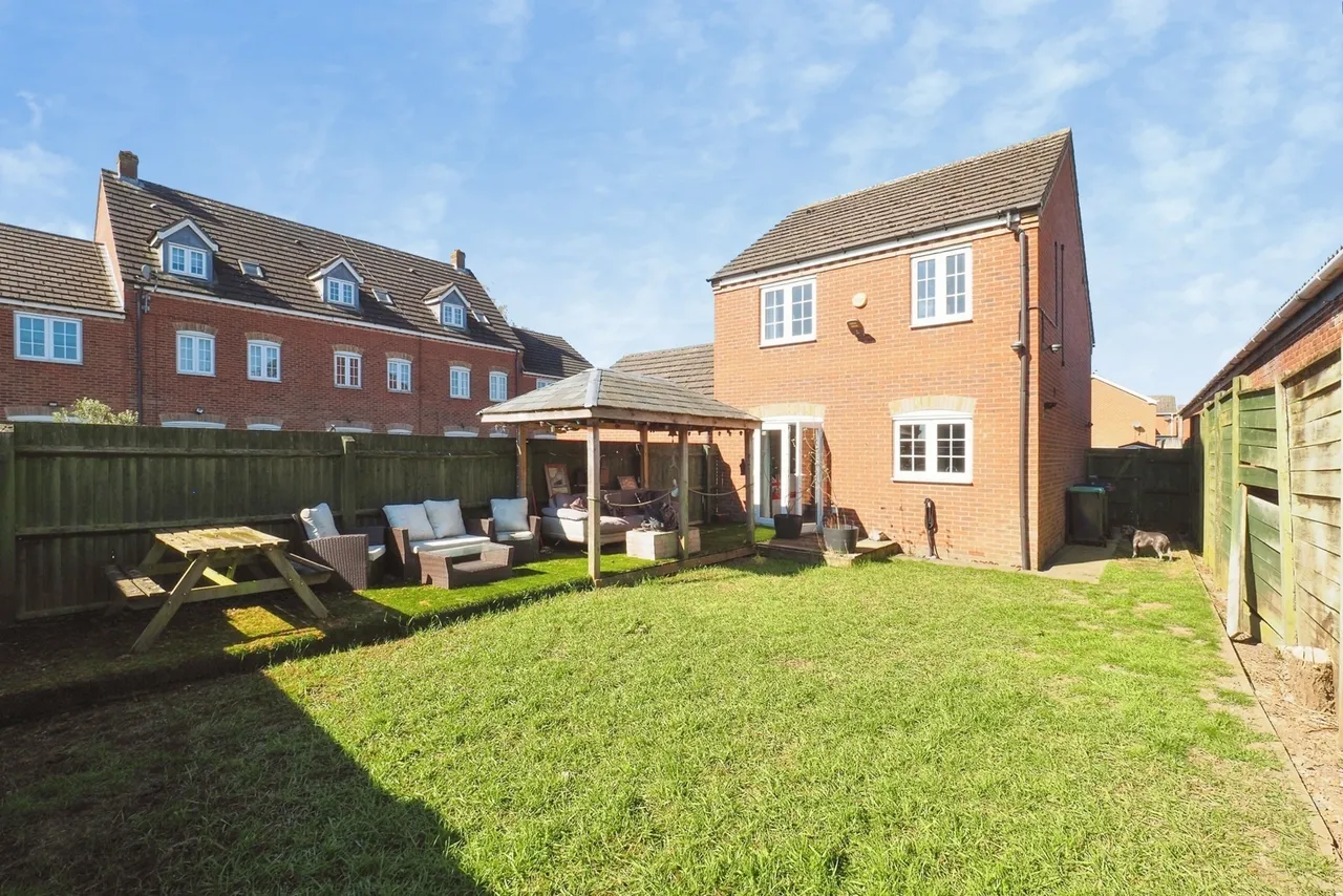 Ravenstone Court, Hucknall, Nottingham, Nottinghamshire, NG15, photo 19