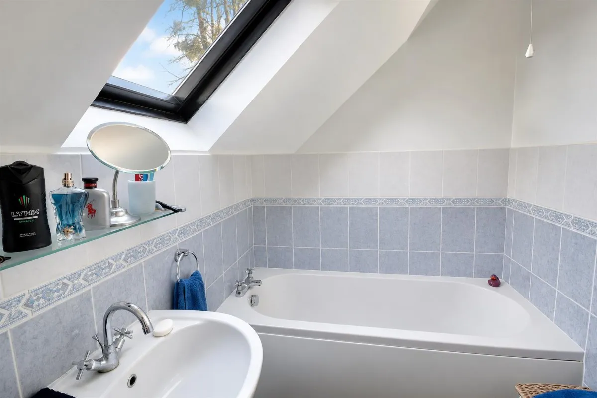 Berkeley Close, Hucclecote, GL3, photo 12