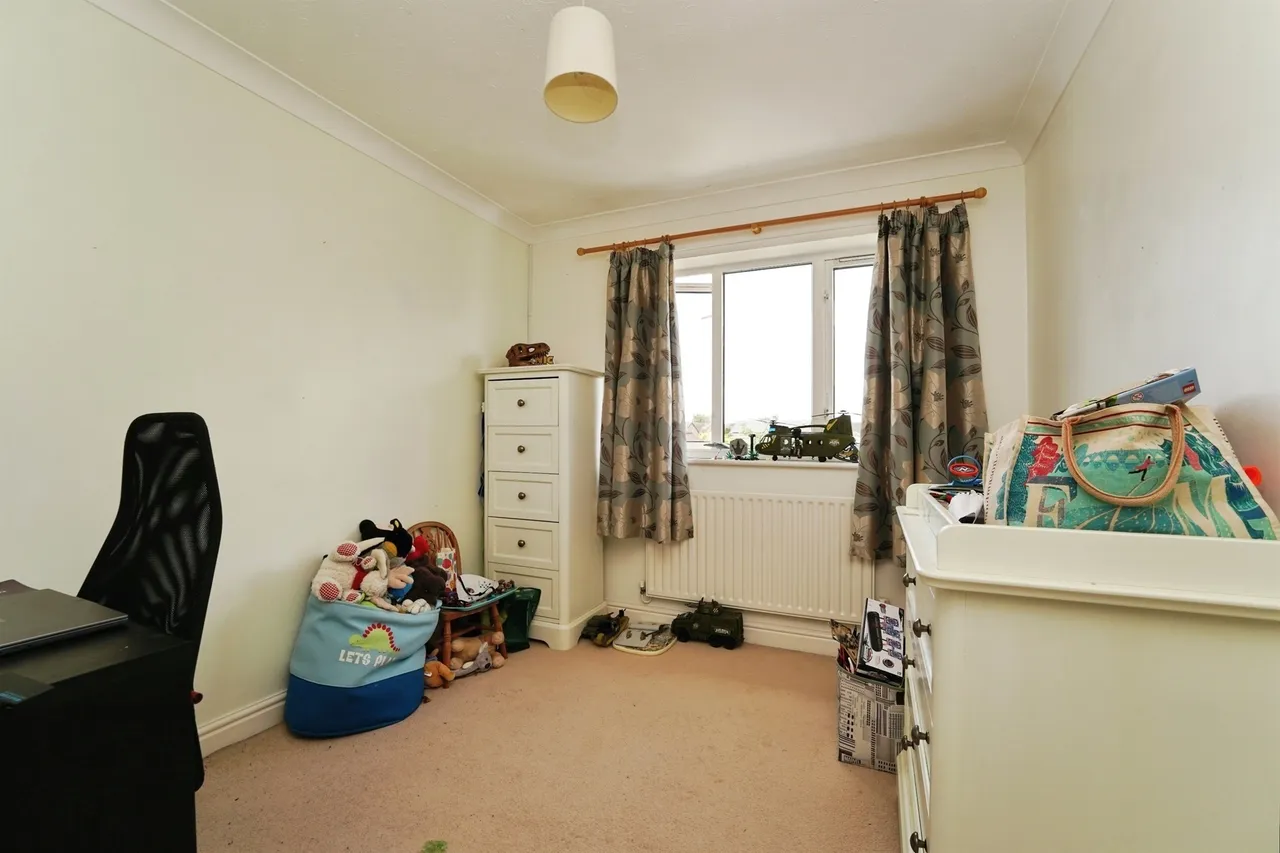 Christina Close, Kempsey, WR5, photo 8