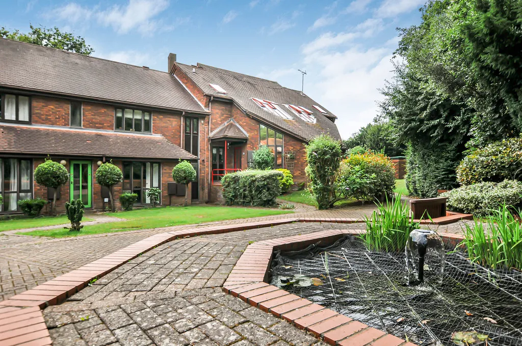 Robinwood Grove, Hillingdon, UB8, photo 15