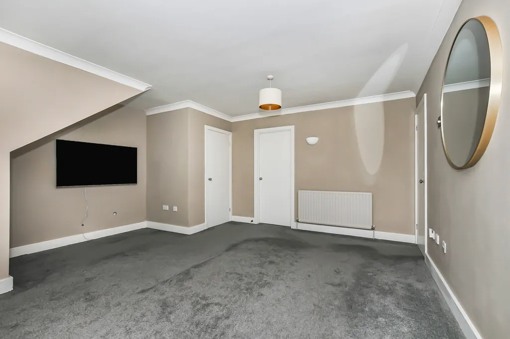 Robinwood Grove, Hillingdon, UB8, photo 8