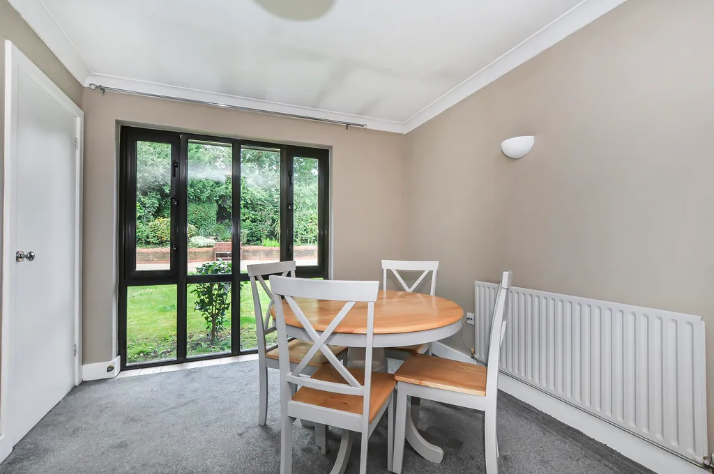 Robinwood Grove, Hillingdon, UB8, photo 19