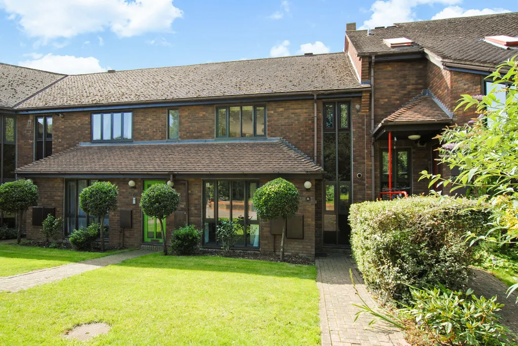 Robinwood Grove, Hillingdon, UB8, photo 11