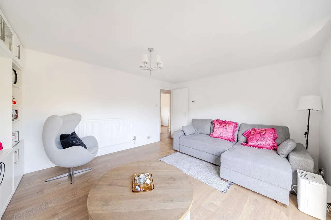 Siward Road, London, photo 3