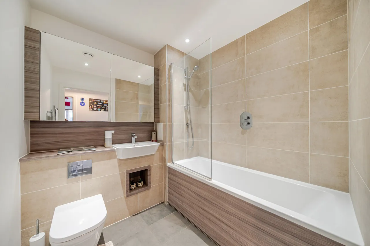 Oxhey Drive, Watford, WD19, photo 7