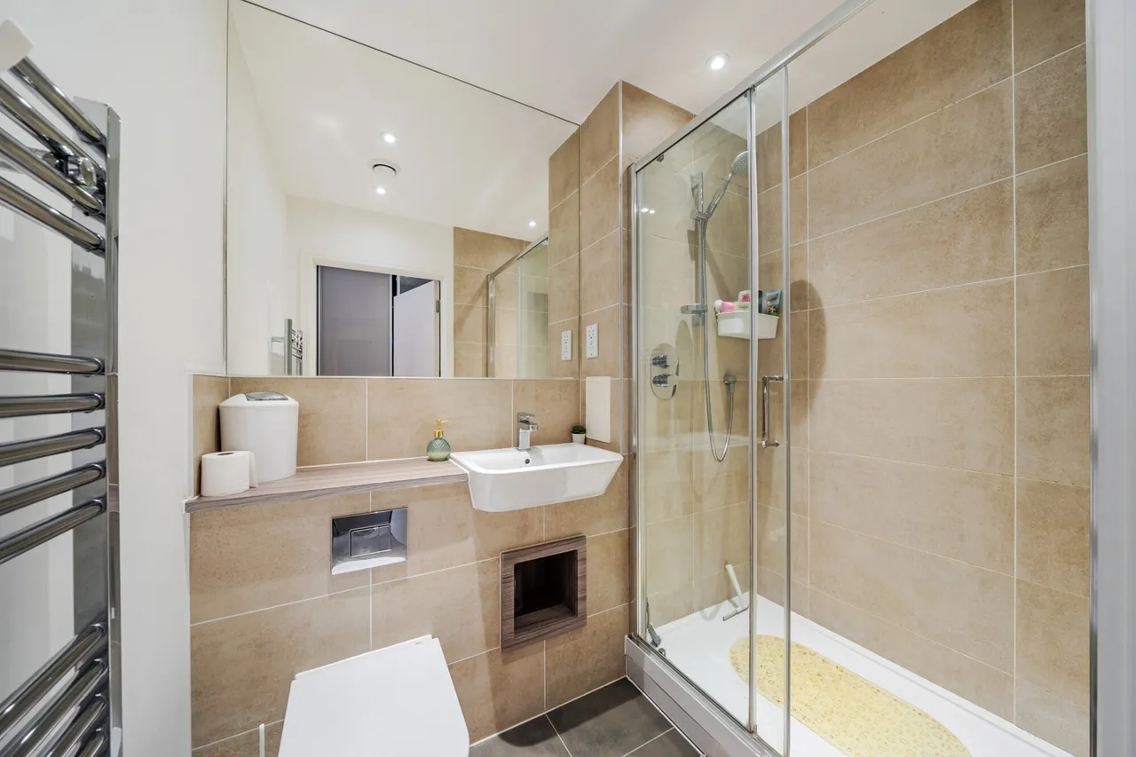 Oxhey Drive, Watford, WD19, photo 8