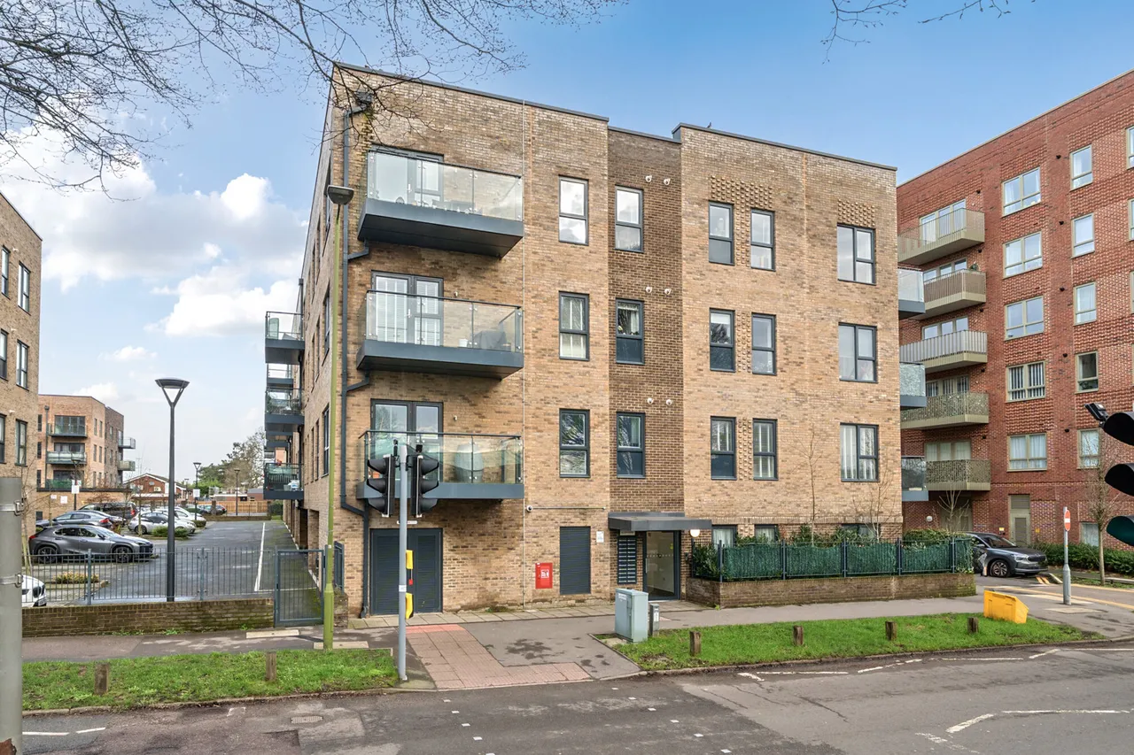 Oxhey Drive, Watford, WD19, photo 12