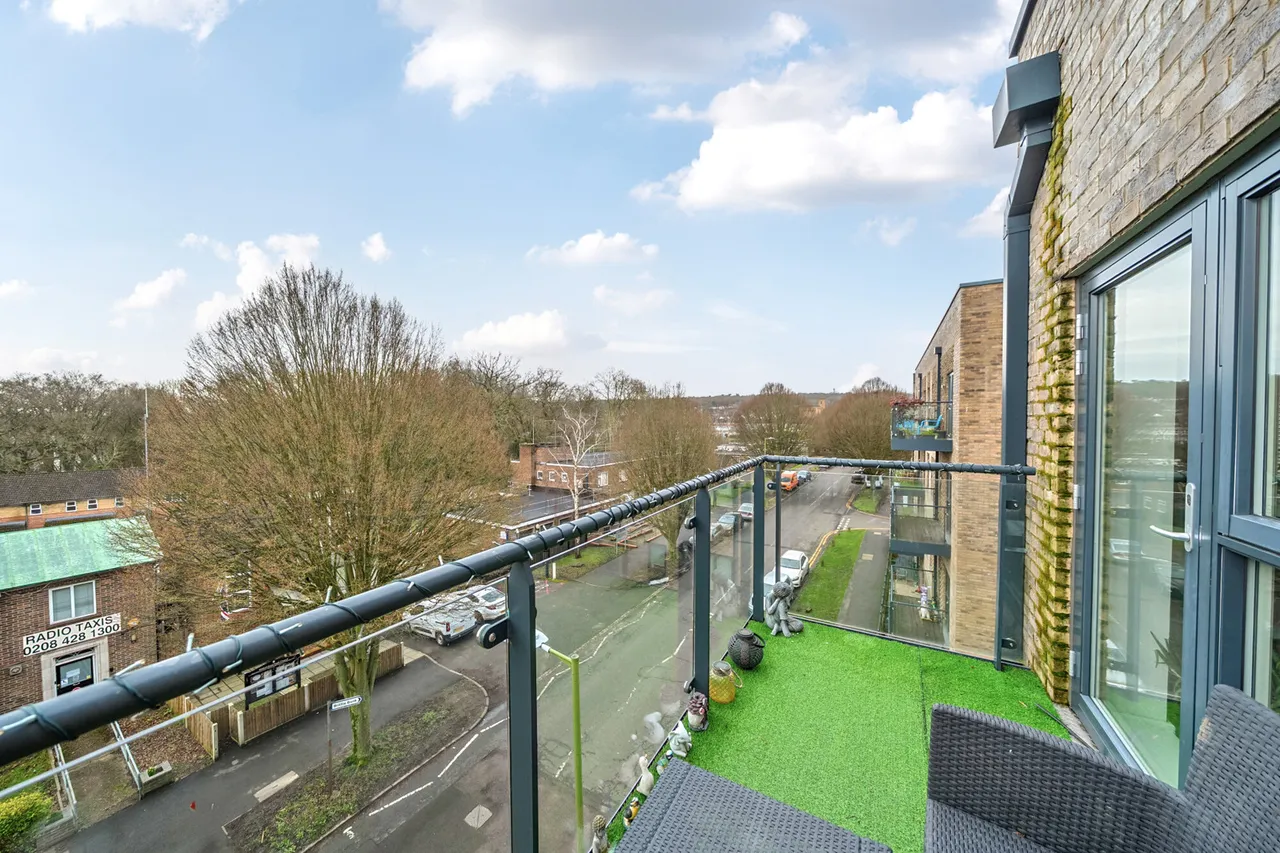 Oxhey Drive, Watford, WD19, photo 22