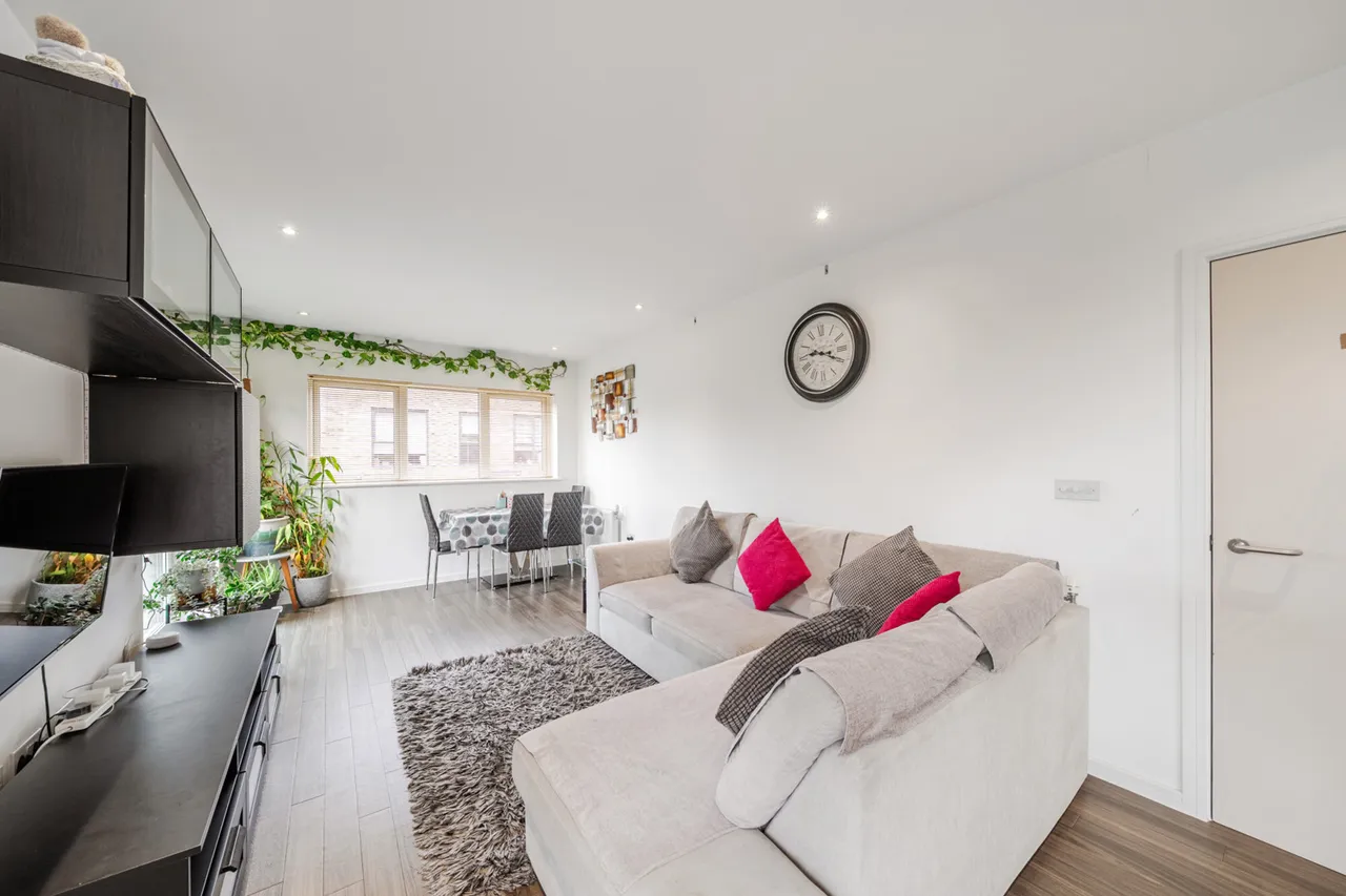 Oxhey Drive, Watford, WD19, photo 18
