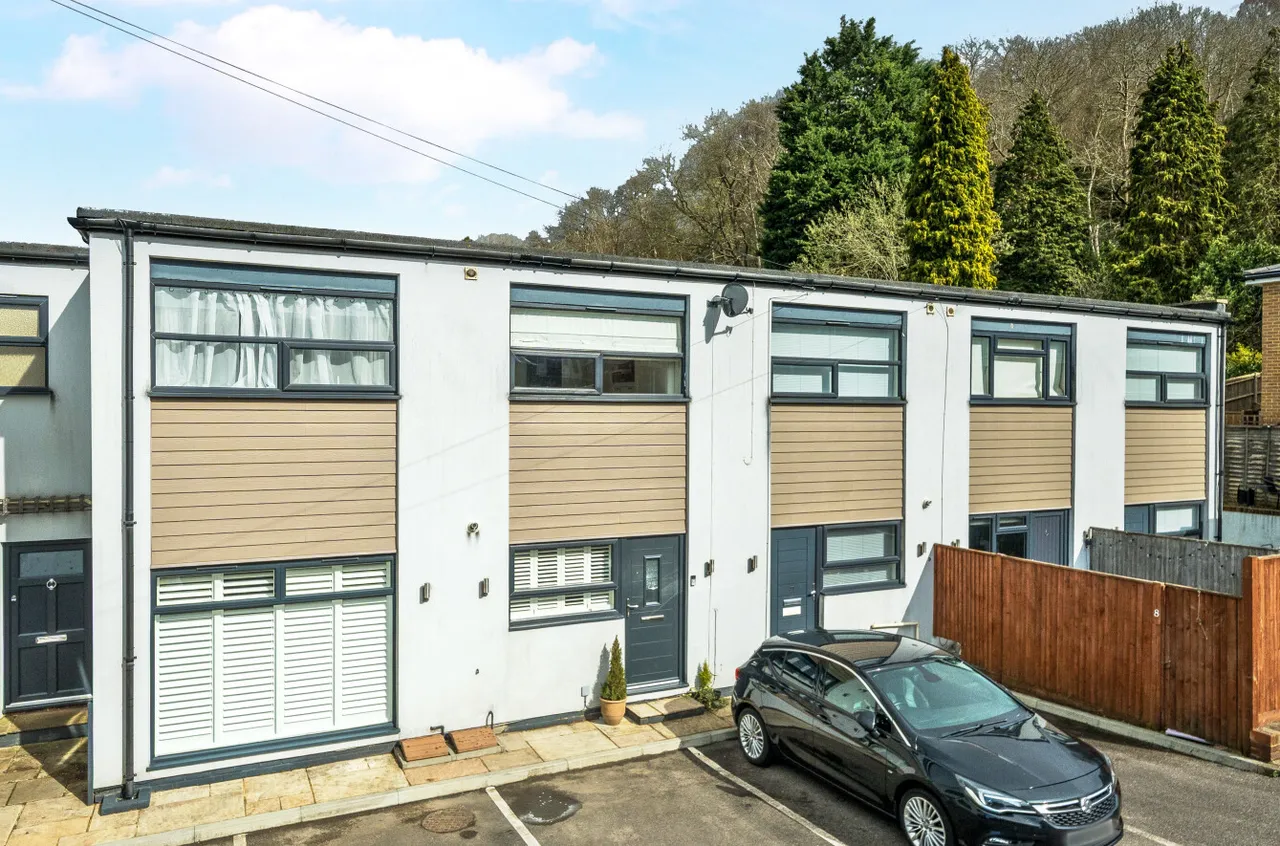Catteshall Lane, Godalming, GU7, photo 4