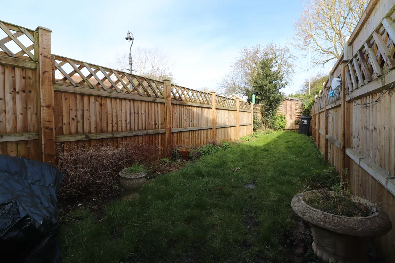 The Street, Kirby-le-Soken, CO13, photo 9