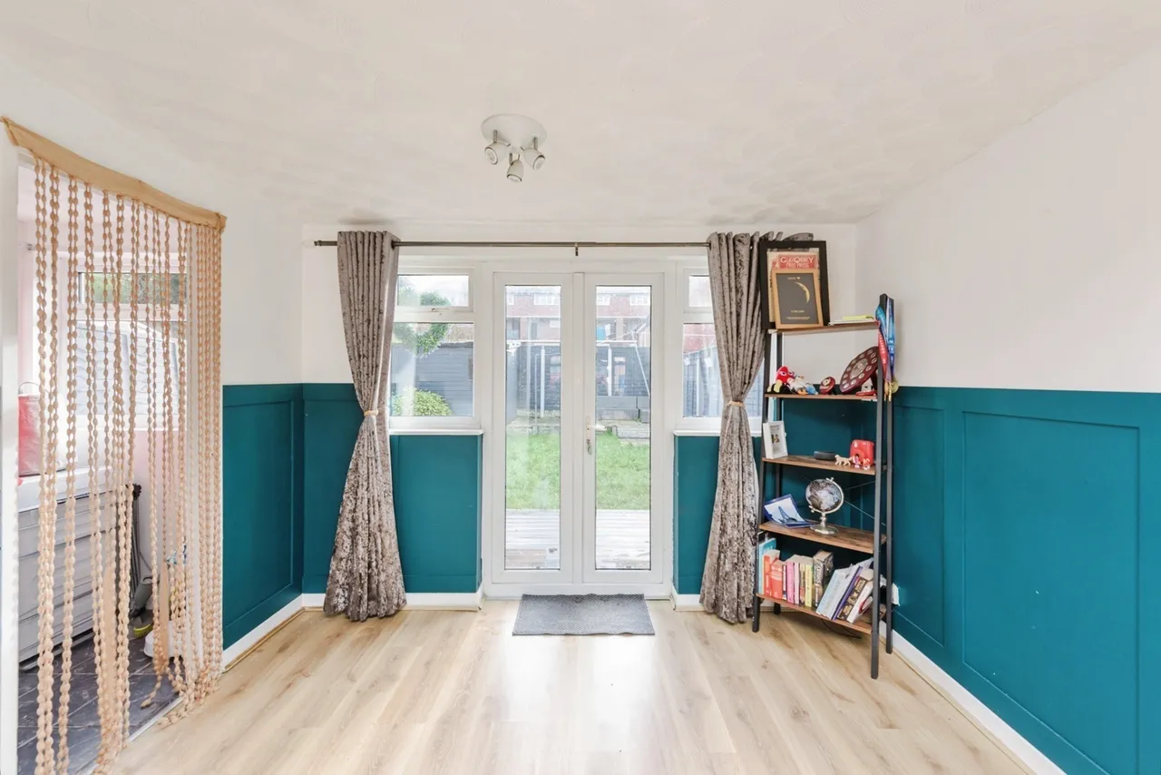 Milton Avenue, Tamworth, Staffordshire, B79, photo 13