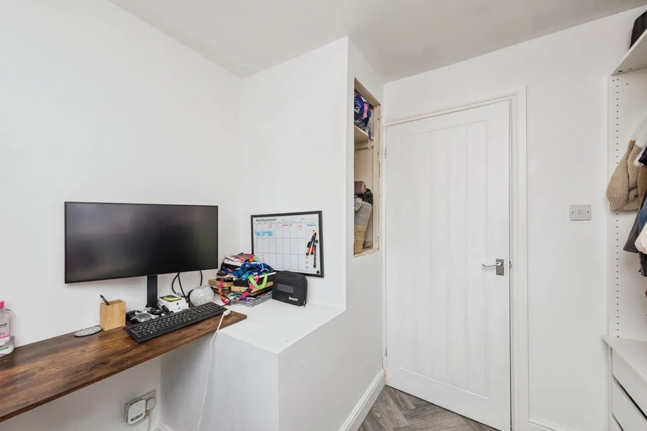 Milton Avenue, Tamworth, Staffordshire, B79, photo 20