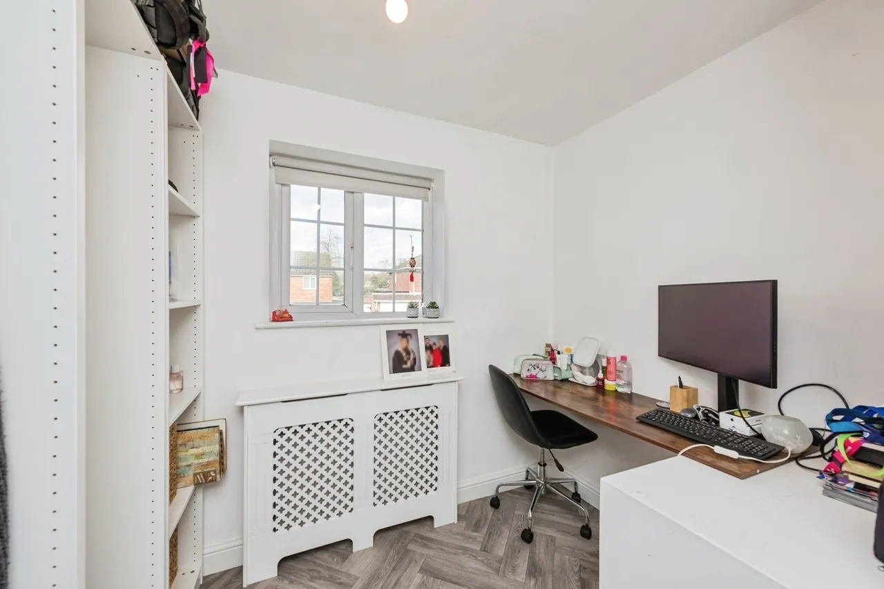 Milton Avenue, Tamworth, Staffordshire, B79, photo 19