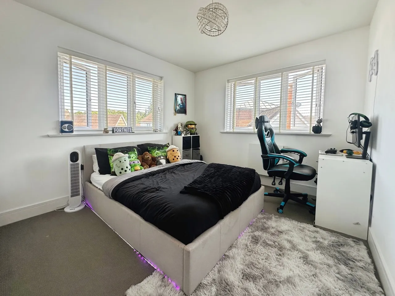 Kingfishers, Fleet, Hampshire, GU51 5BS, photo 9