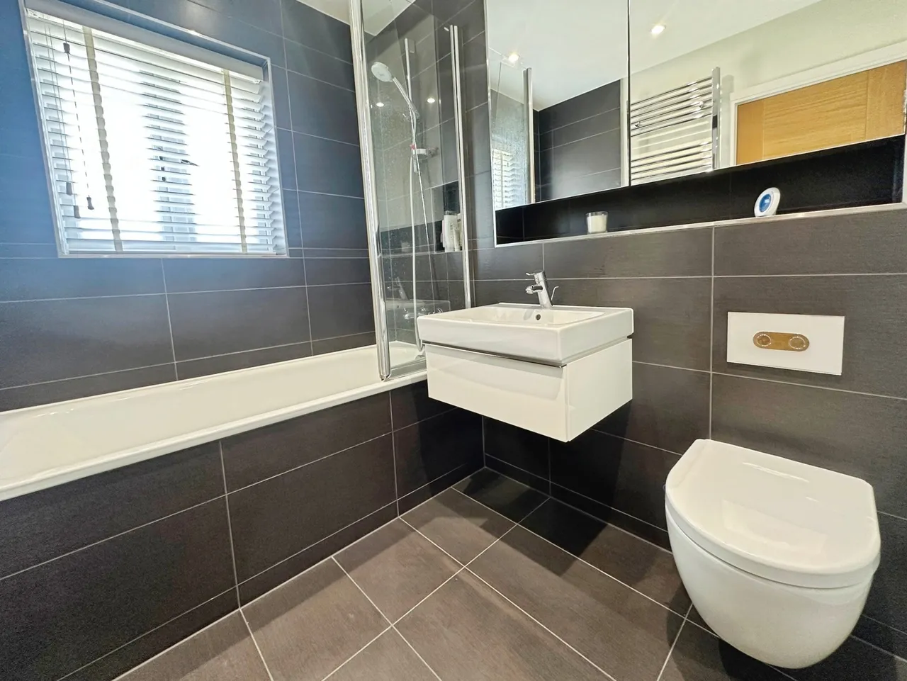 Kingfishers, Fleet, Hampshire, GU51 5BS, photo 13