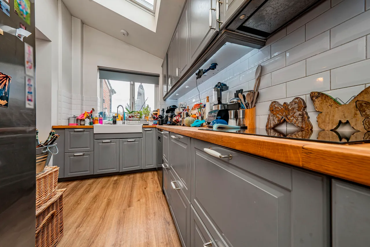Beech Avenue, Brentford, TW8, photo 4
