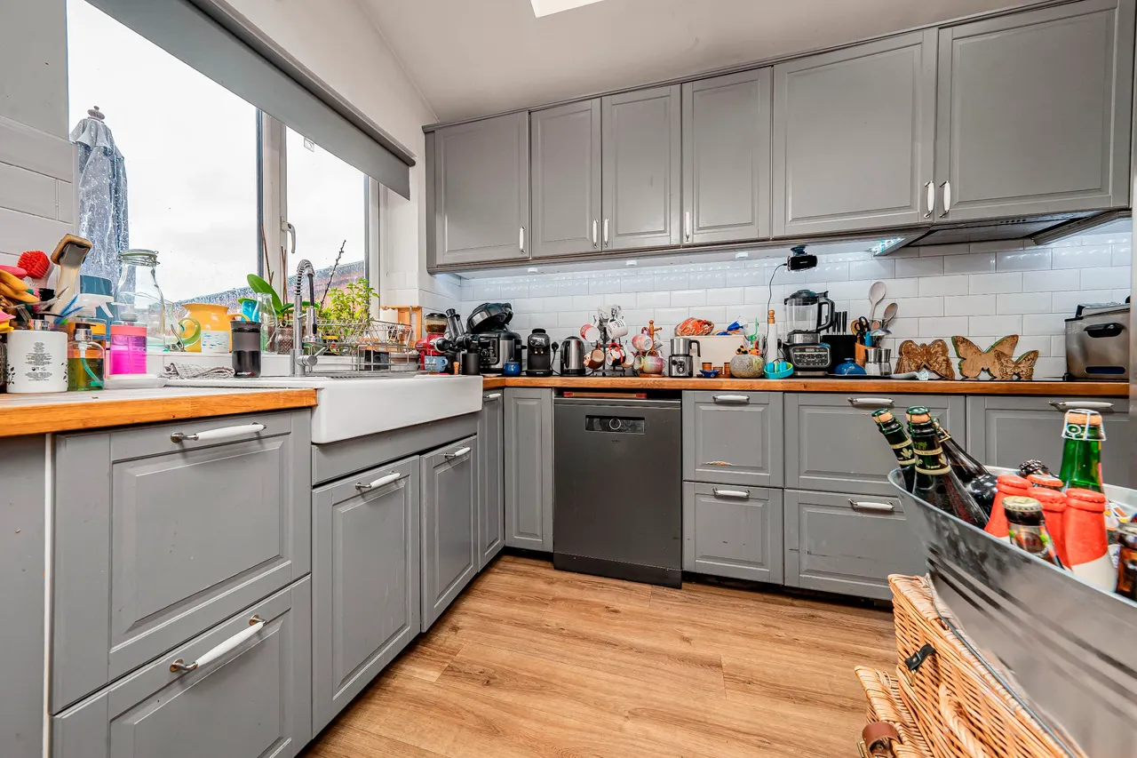 Beech Avenue, Brentford, TW8, photo 3