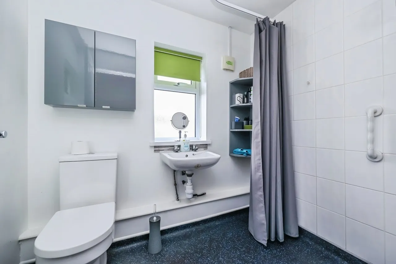 Avebury Close, Nottingham, Nottinghamshire, NG11, photo 11