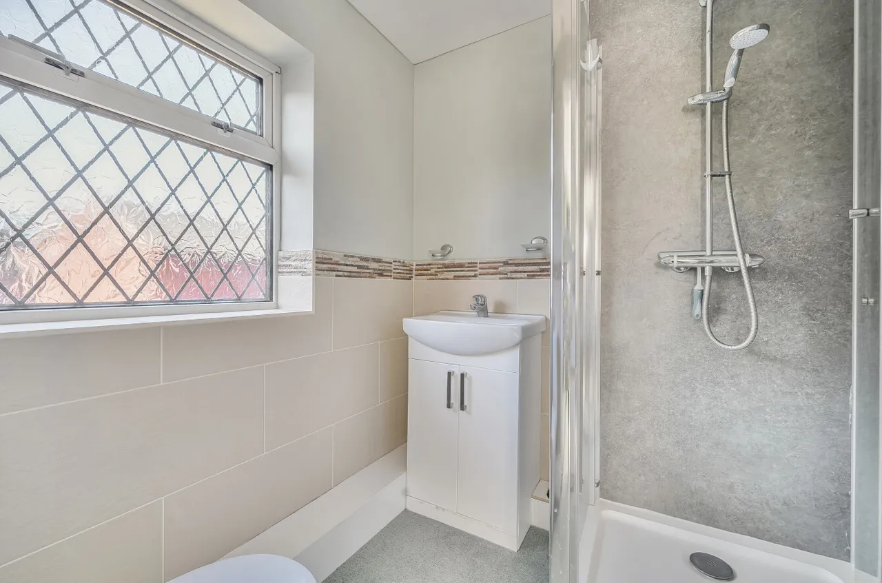 Doles Lane, Wokingham, Berkshire, RG41 4EB, photo 11
