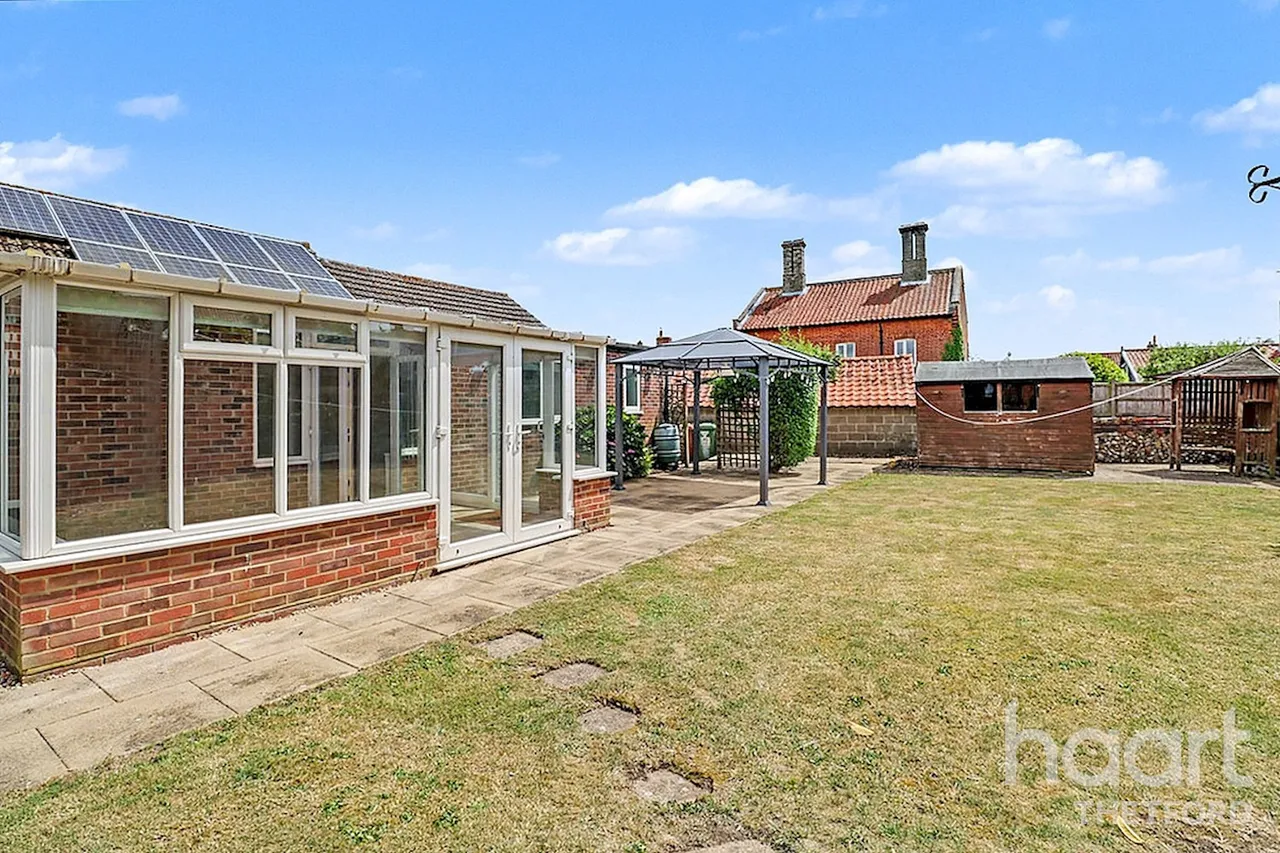Rosemary Lane, New Buckenham, NR16, photo 14