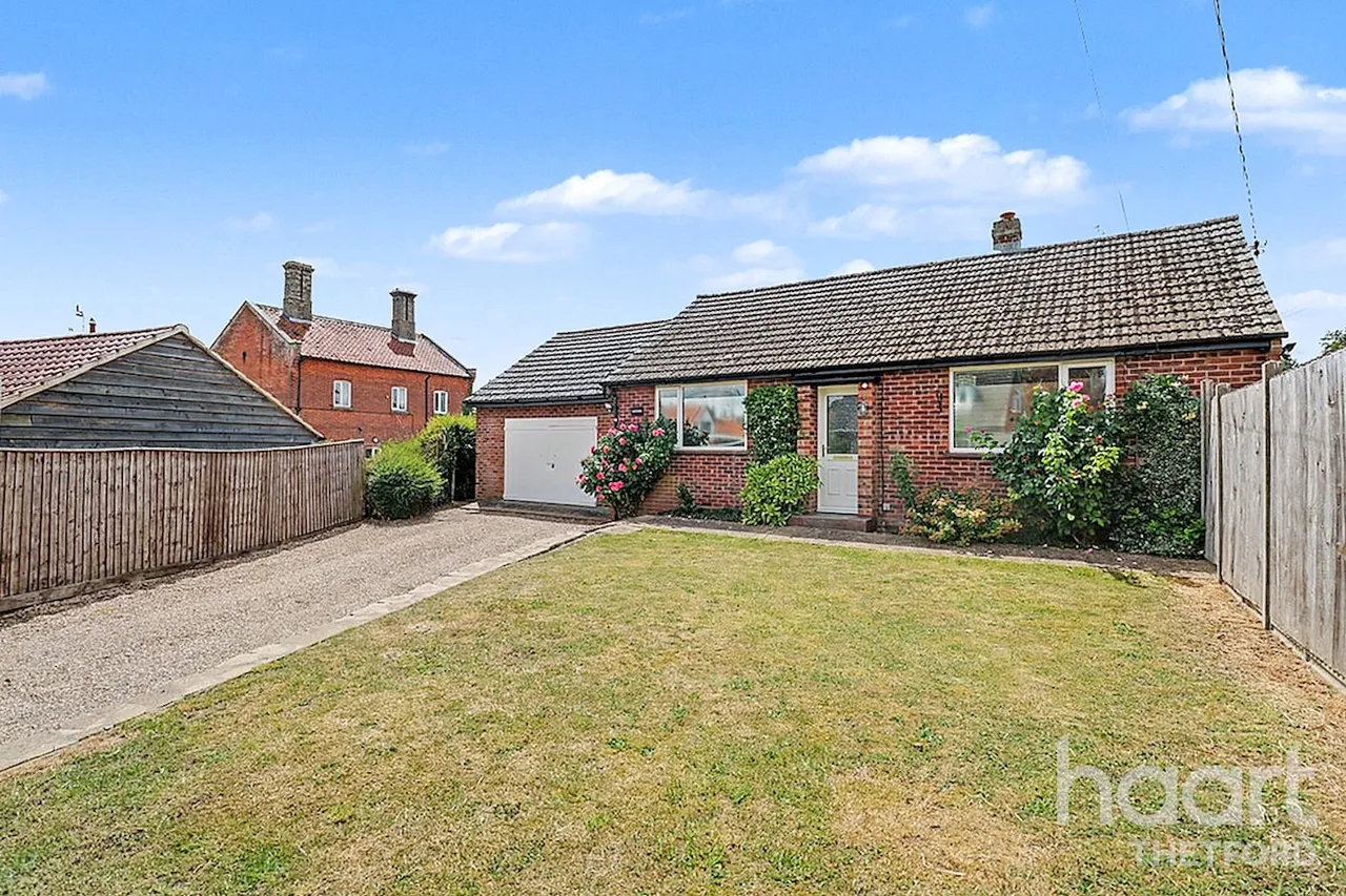 2 bed house for sale, Rosemary Lane, New Buckenham, NR16