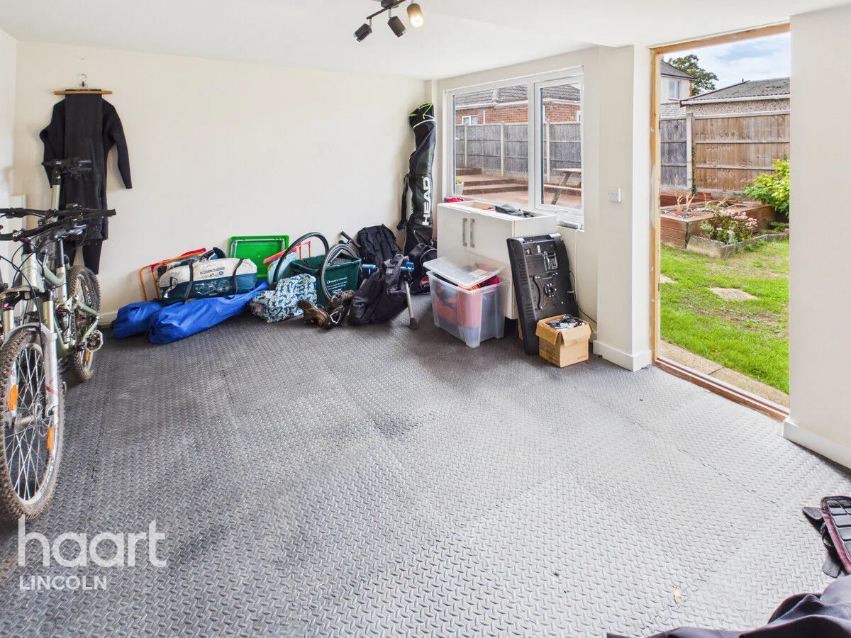 Lincoln Road, Branston, LN4, photo 23