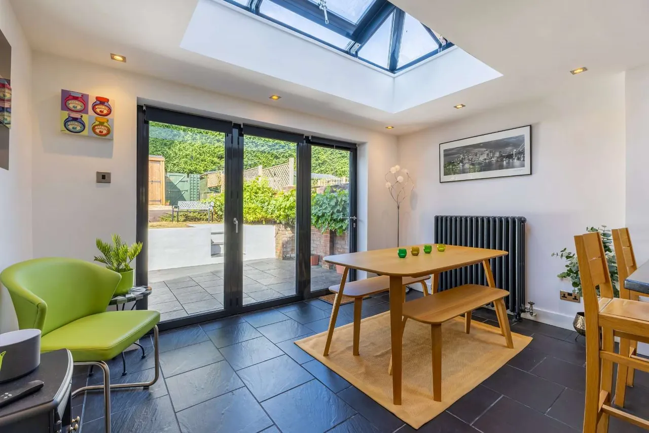 Egbert Road, Winchester, Hampshire, SO23 7EB, photo 4