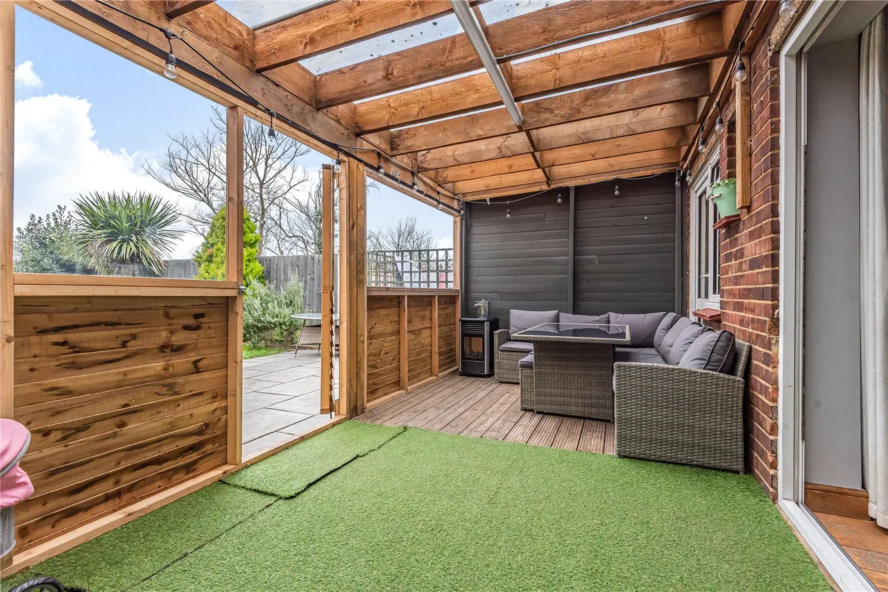 Oxford Way, Hanworth, Middlesex, TW13 6RX, photo 10