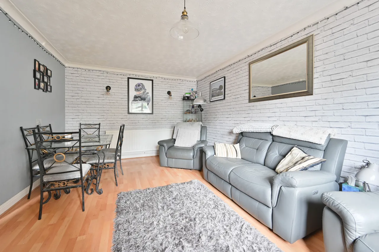 16 Northend, Hemel Hempstead, photo 3