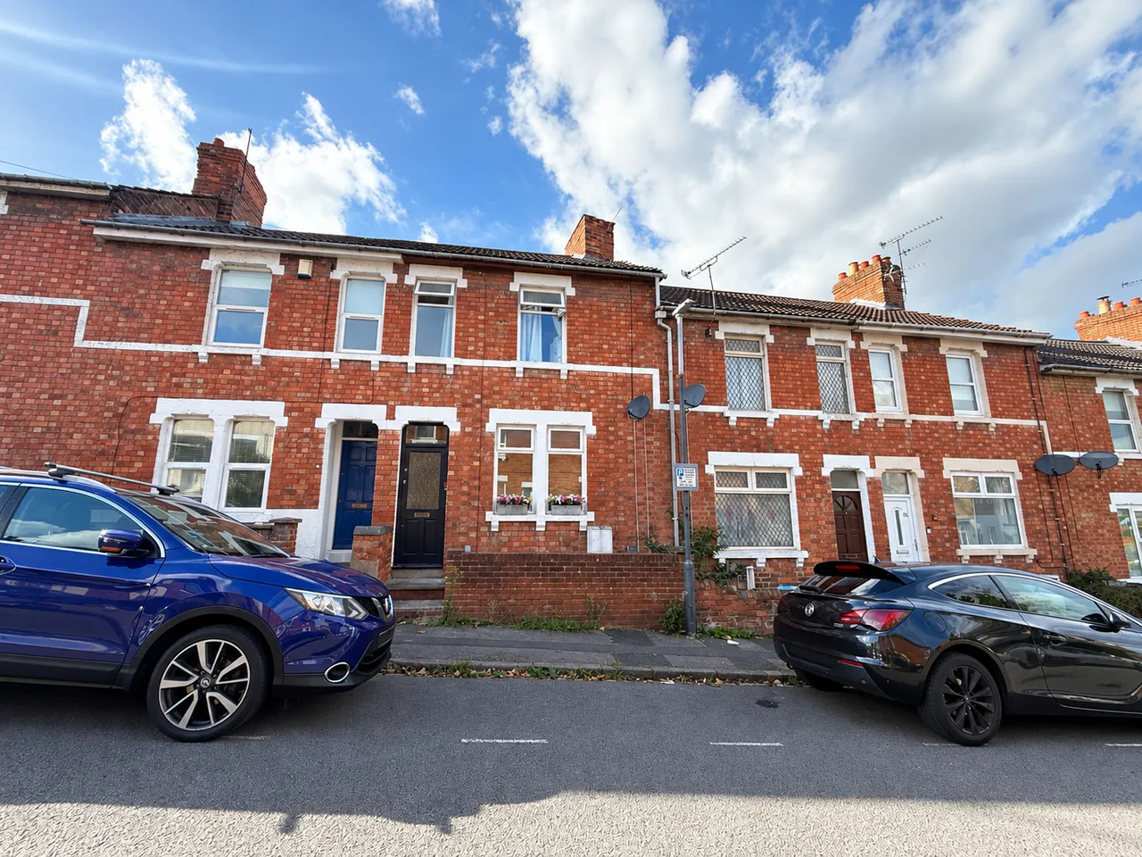 2 bed house to rent, Swindon Road, SN1