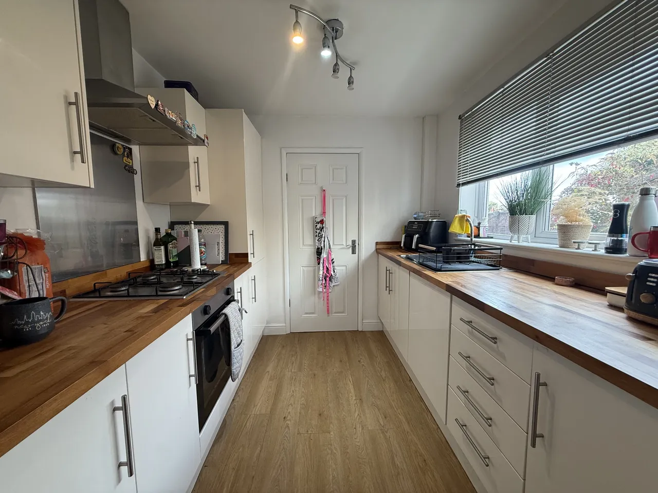 Swindon Road, SN1, photo 2