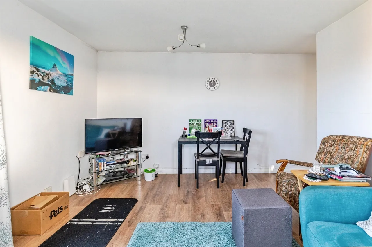 Shakespeare Road, Wellingborough, photo 3
