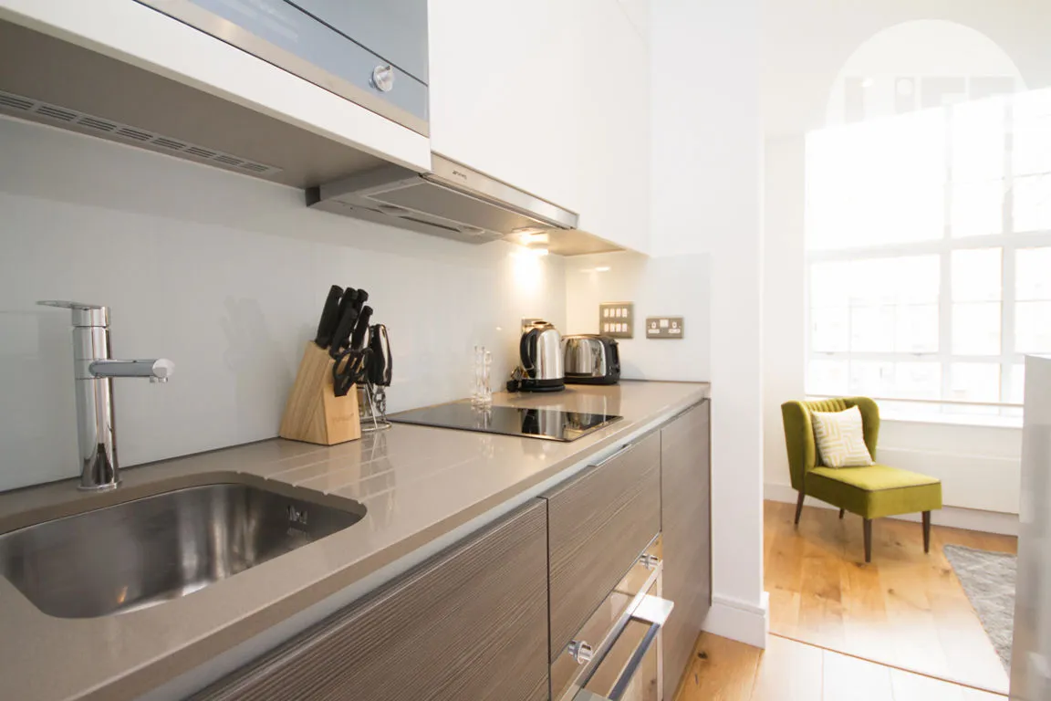 Clapham Road, photo 3