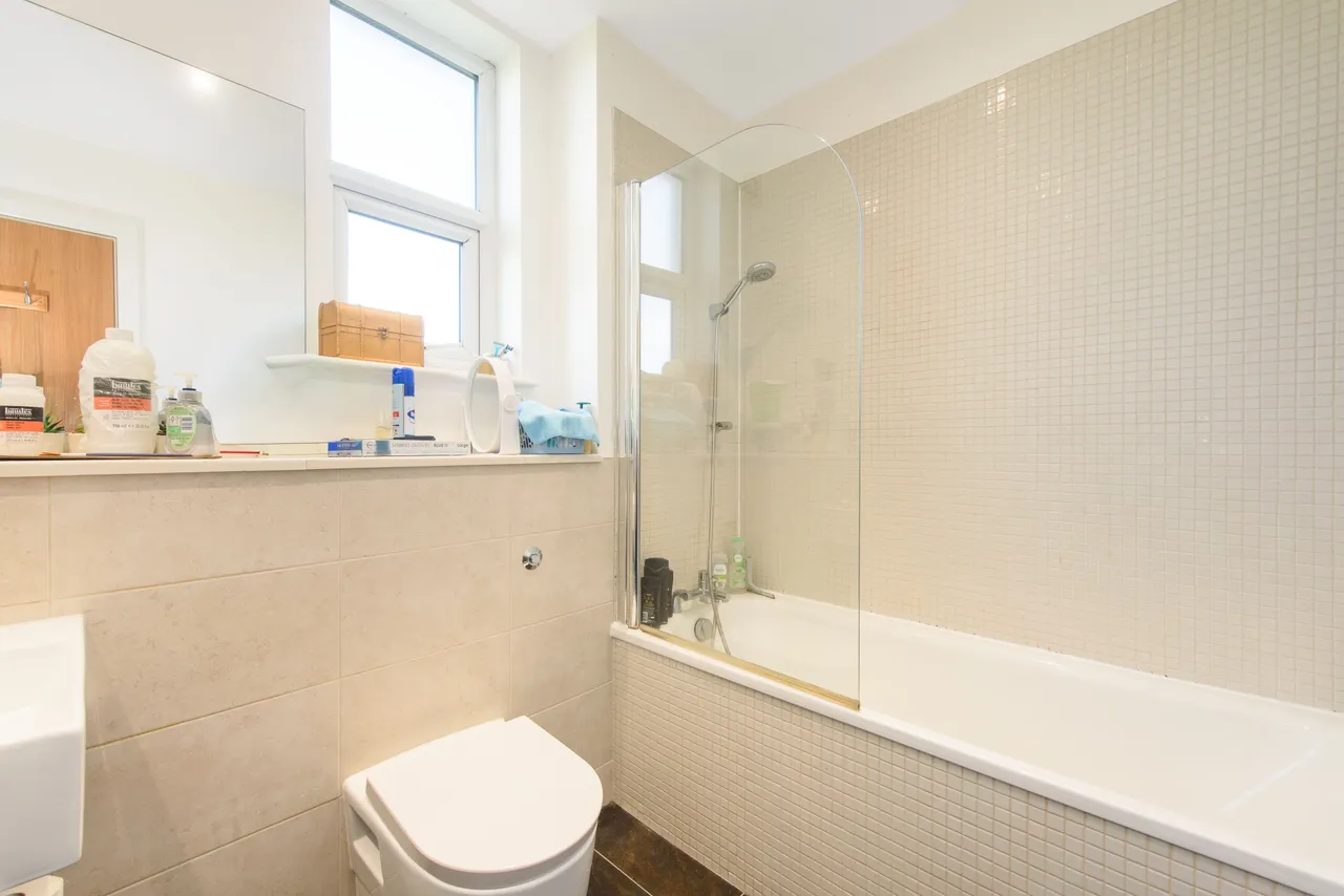 Flat 12, Brent View House, London, photo 5