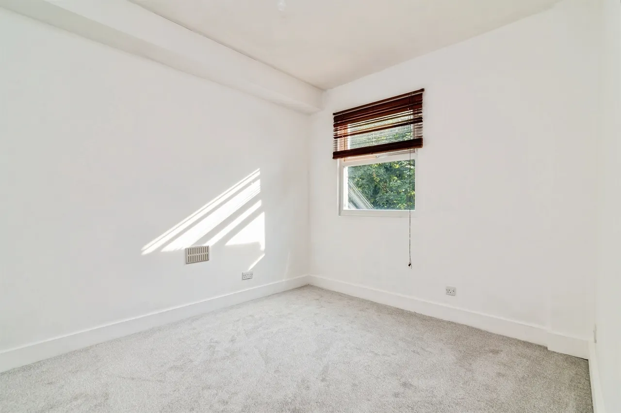 Nottingham Road, Nottingham, NG7, photo 11