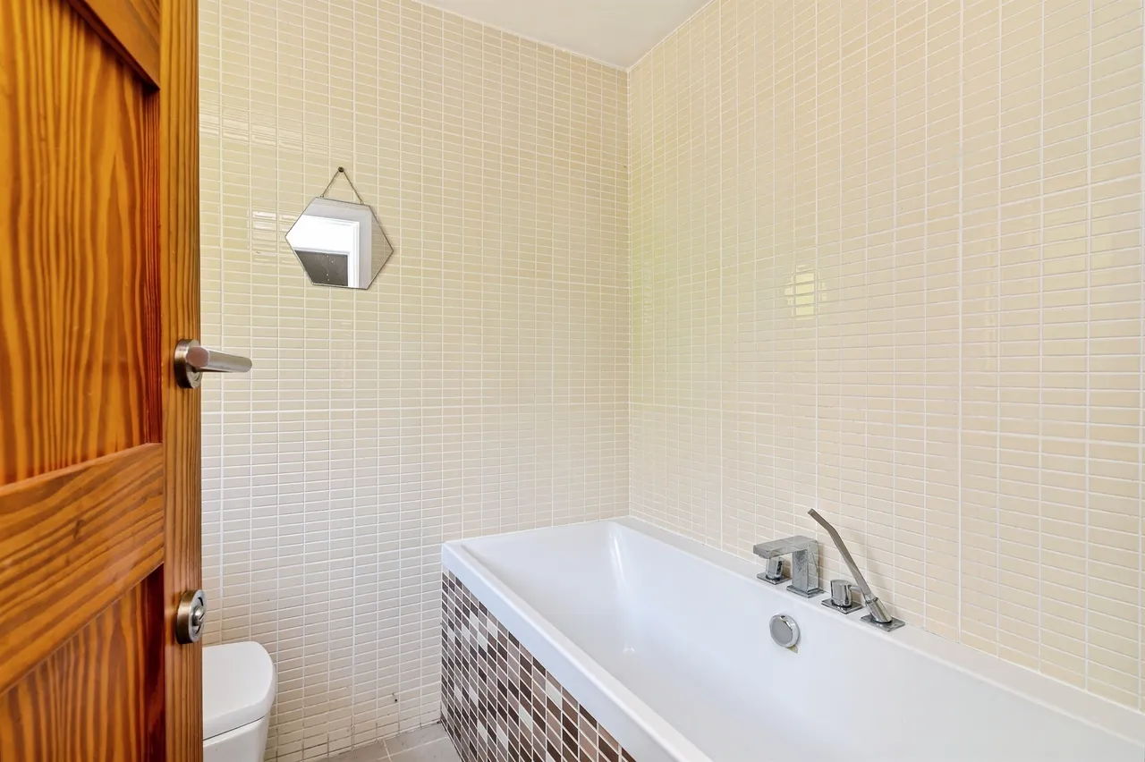 Nottingham Road, Nottingham, NG7, photo 8