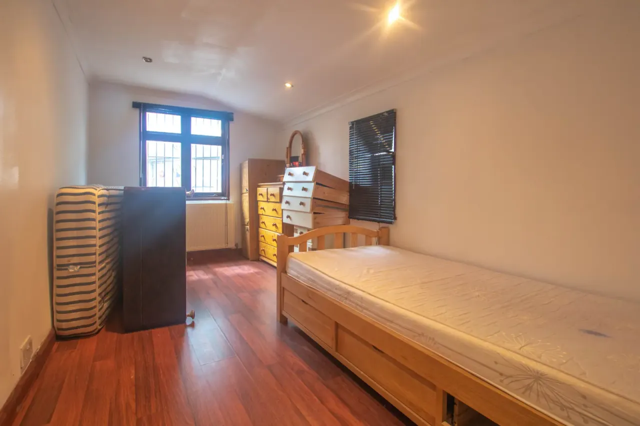 Evelina Road, London, SE15, photo 5